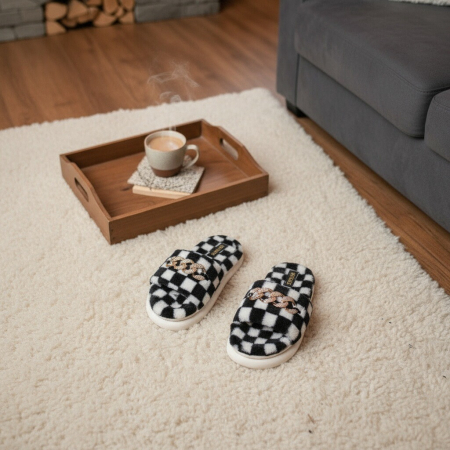 Papuci de casa pufosi, model in carouri H15negru [7]