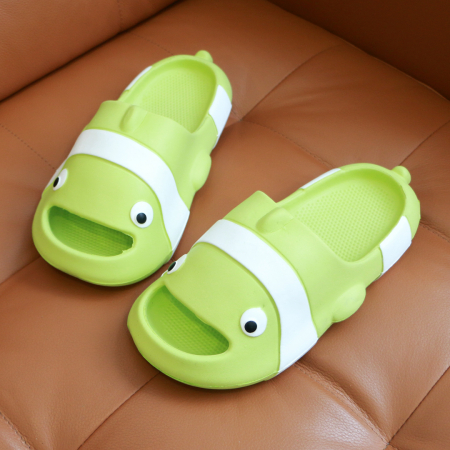Papuci - Papuci veseli in forma de pestisor NUO-331verde