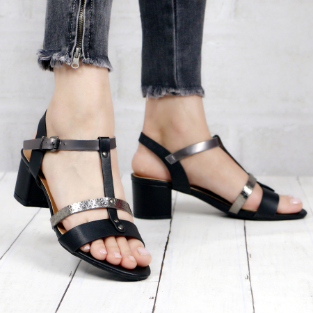 Papuci 9.99 - Sandale cu toc J31negru