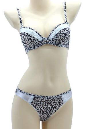 Seturi și Compleuri - Set 2 piese lenjerie intima, sutien si chiloti tanga 35691alb