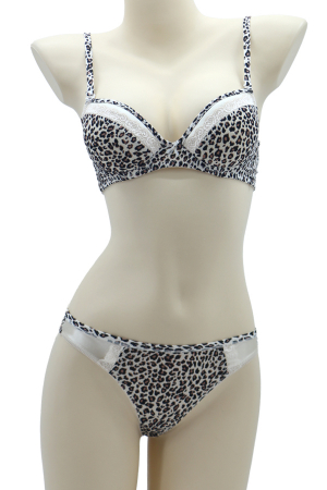 Seturi și Compleuri - Set 2 piese lenjerie intima, sutien si chiloti tanga 35691crem