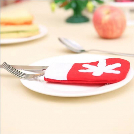 Articole pentru sărbători - Set huse pentru tacamuri, model Craciun HUSA06
