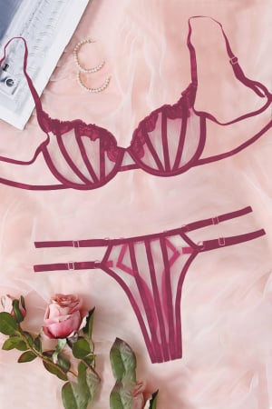 Lenjerie erotică - Set lenjerie senzuala, sutien cu insertii dantela si chiloti tanga TY-LX77visiniu