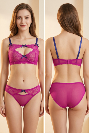 Lenjerie erotică - Set lenjerie sexy cu dantela, sutien si chiloti clasici MG-Q5675mov