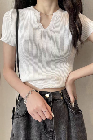 Tricouri și Maiouri - Top din tricot cu nervuri XPX-3799alb