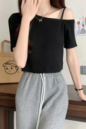 Tricouri și Maiouri - Top din tricot XPX-11215negru