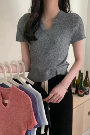 Îmbrăcăminte damă - Top din tricot cu nervuri XPX-3799gri