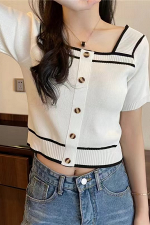 Tricouri și Maiouri - Tricou cu nasturi decorativi XPX-9155alb