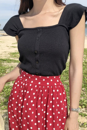 Tricouri și Maiouri - Top din tricot cu nasturi decorativi XPX-9626negru