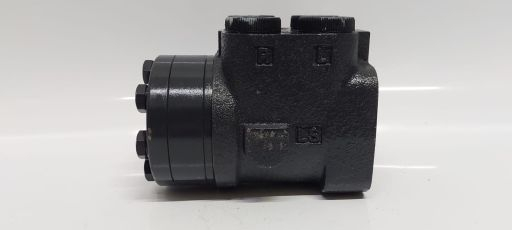 DISTRIBUITOR HIDRAULIC DIRECTIE U445 CU SUPAPA [2]