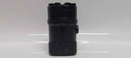 DISTRIBUITOR HIDRAULIC DIRECTIE U445 CU SUPAPA [6]