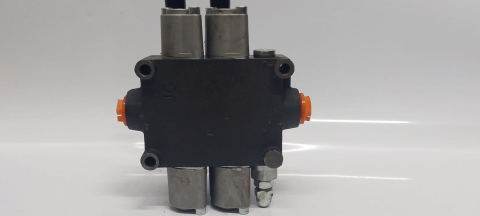 Distribuitor hidraulic cu 2 manete fara flotant 80L/min. [5]