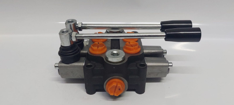 PRODUSE DIVERSE - Distribuitor hidraulic cu 2 manete fara flotant 80L/min.