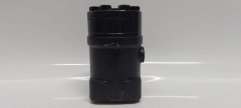 DISTRIBUITOR HIDRAULIC DIRECTIE U445 CU SUPAPA [5]