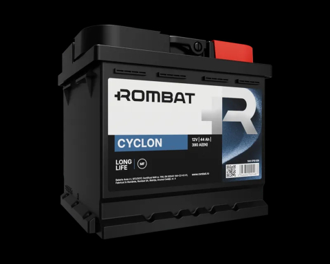 ROMBAT Cyclon 44Ah 390A [1]