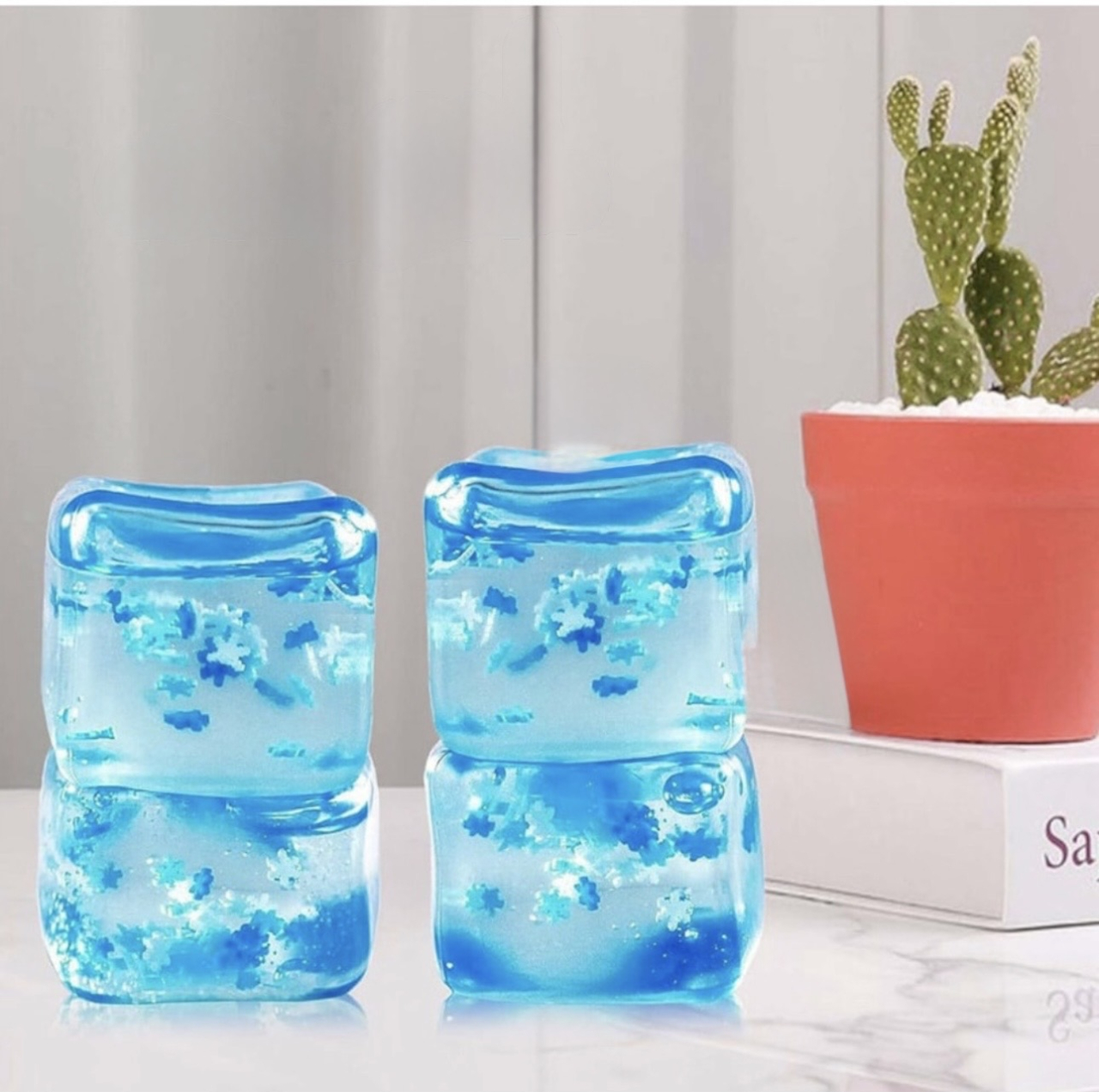 Jucarie Squeezy Ice Cube, Anti-Stres Revnire lenta, Fulgi de Zapada [3]