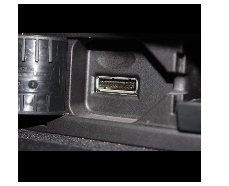 Mufa Adaptoare AUX IN pentru Audi, Volkswagen, Skoda - Negru (Compatibilă MDI/AMI/MMI 2009-2014) [4]