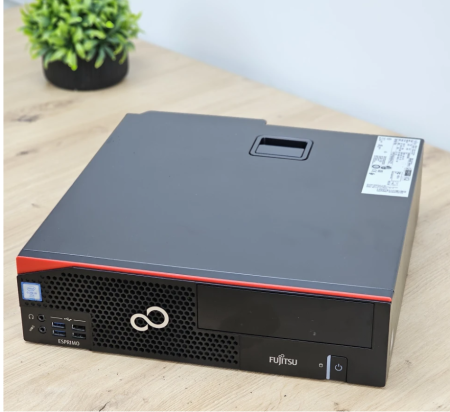 Calculatoare Refurbished - Desktop FUJITSU ESPRIMO D956 SFF