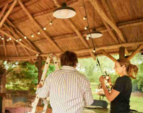 Instalatie Tip Ghirlanda Interior/Exterior/Gradina/Terasa, Becuri Tip Bulb, Lumina Calda, Interconectabila, Temperatura Culoare 3000K, Rezistenta La Apa, Cu Alimentare La Priza, 10 Metri [10]