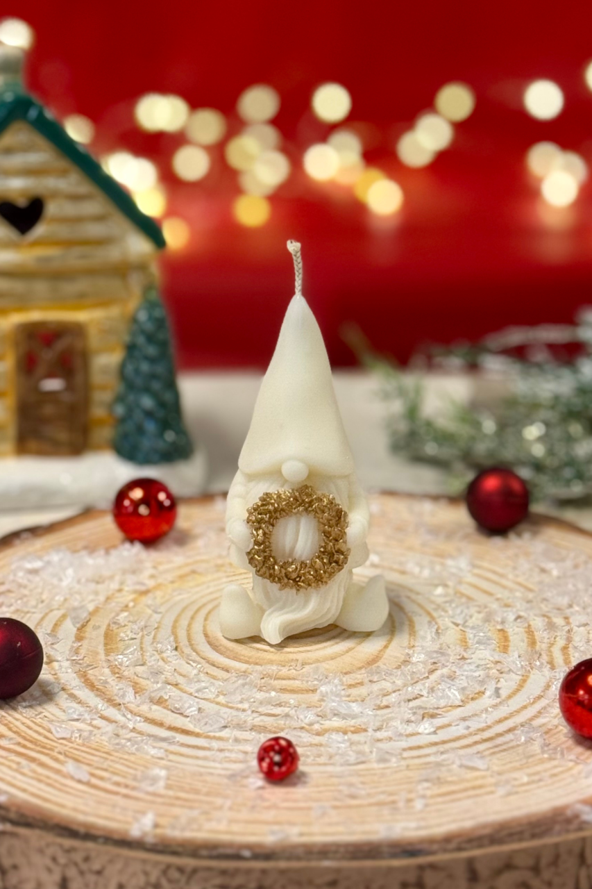 Lumânare decorativă Gnom Crăciun – parfum Nutcracker, ceară de soia [1]