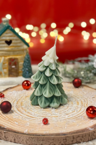 Lumanari Craciun - Lumânare brad Nins decorativ – parfum Christmas Tree, ceară de soia