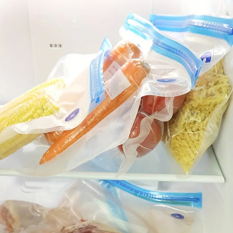 Вакуумен уред за храни ZAFIT™ PMP-02, включени 10 вакуумни плика, преносим, тип помпа, презареждаем, акумулатор 400 mAh, мощност 3 W, дебит 2.5 л/мин, включен кабел за зареждане [5]