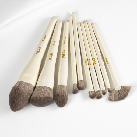 Set 10 pensule machiaj FiGGA®, Profesionale, manere din lemn si aluminiu, gentuta depozitare, Alb crem [1]