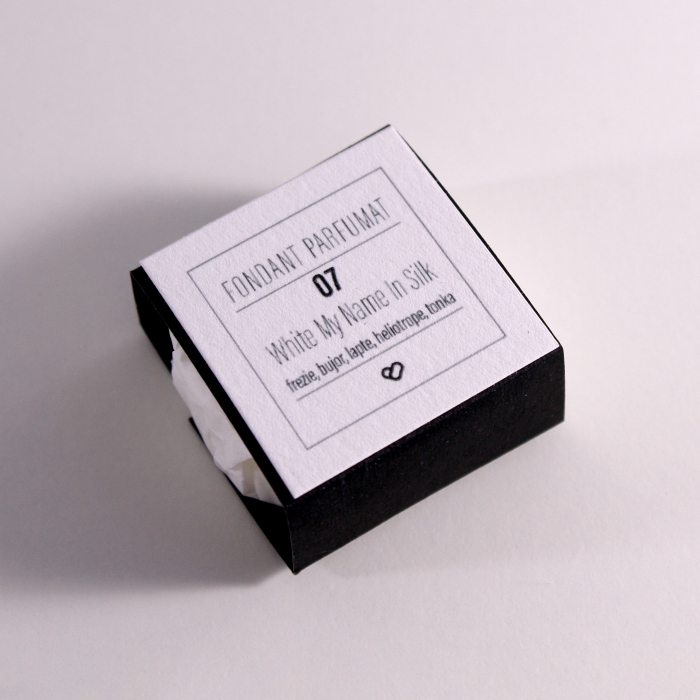 Fondante parfumate Zefir Alb® White My Name In Silk [2]
