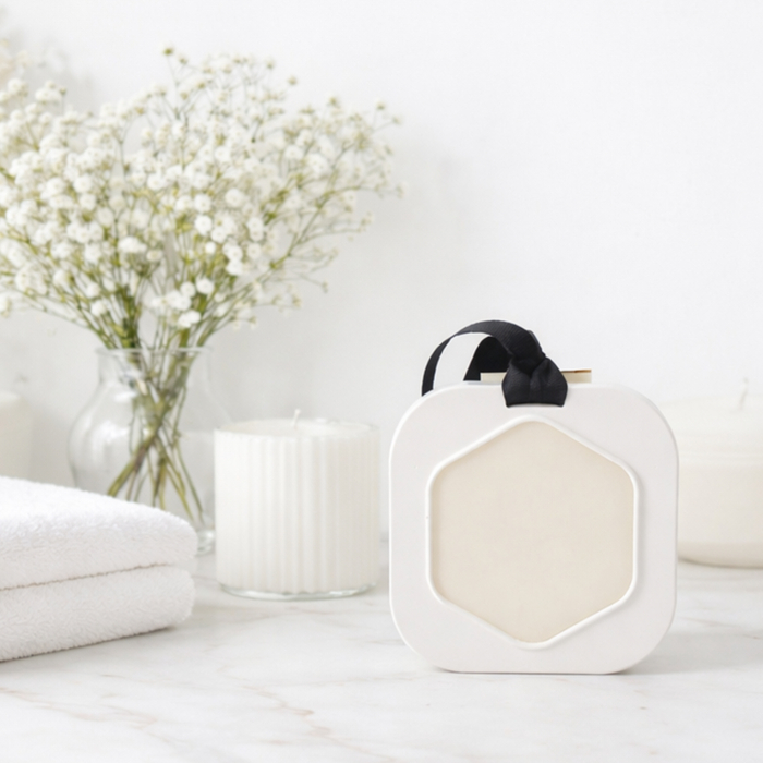 Medalion Parfumat "Sacred Bloom" [2]