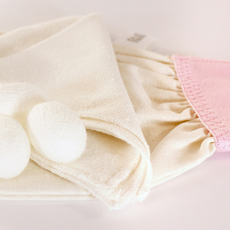 Set cadou februarie din mătase – față de pernă, eșarfă și lumânare [9]