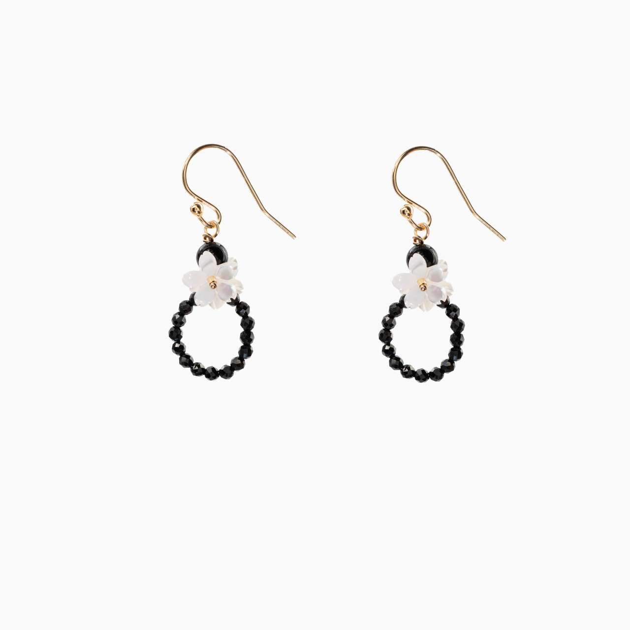 Cercei Gold filed 1/20 pietre semipretioase spinel negru 2 mm onix 4 mm flori din sidef lungime 3 cm [1]
