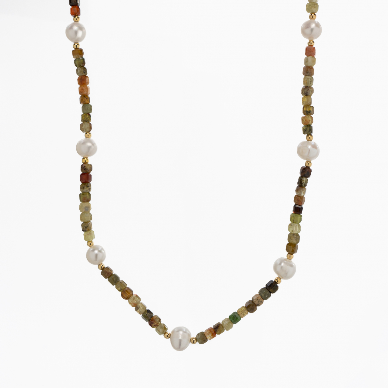 Colier argint pietre semipretioase granat verde cubulete de 3 mm si perle de cultura  lungime 43 cm [1]