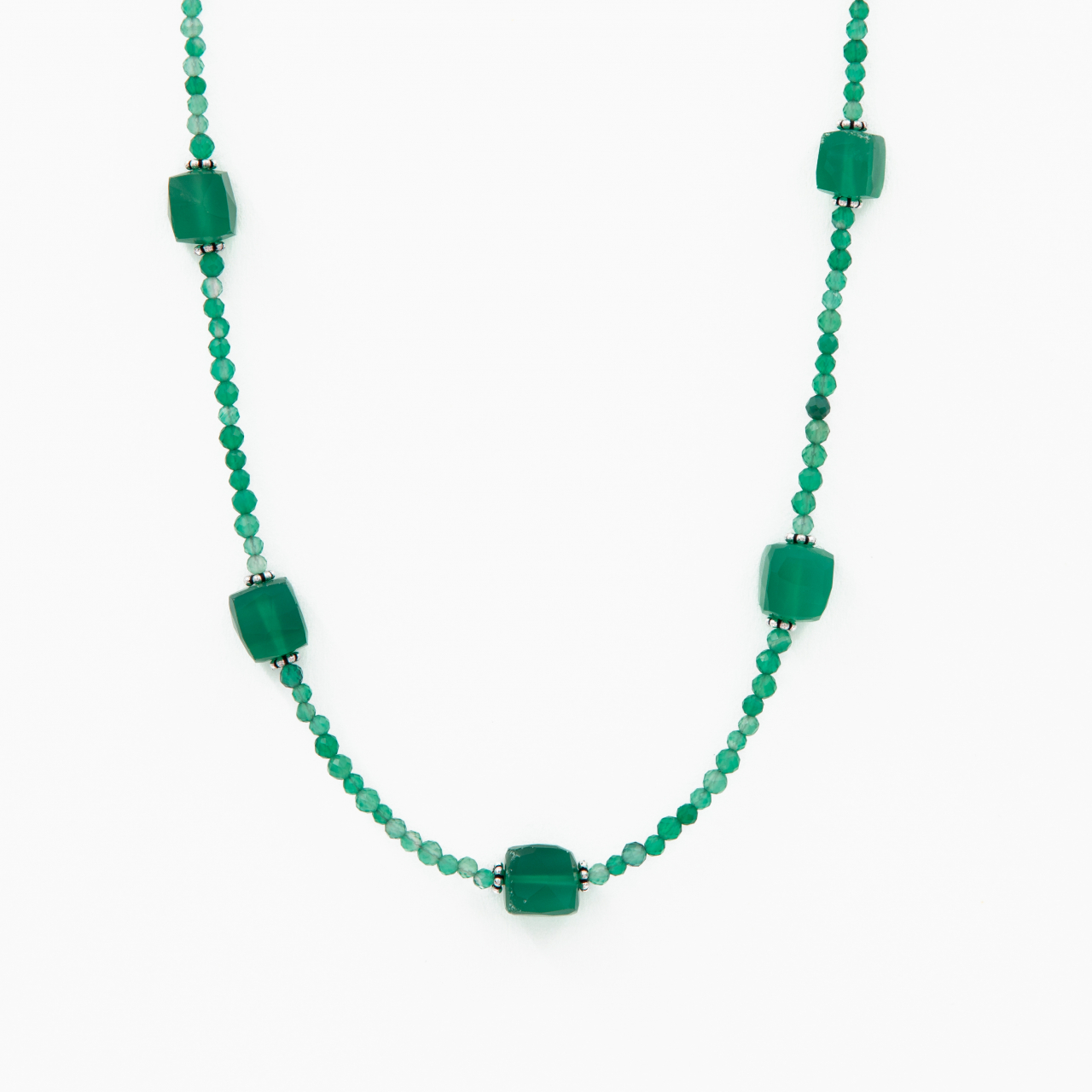 Colier argint pietre semipretioase onix verde microfatetat 2.5 mm si cubulete de 7 mm lungime 42 cm [1]