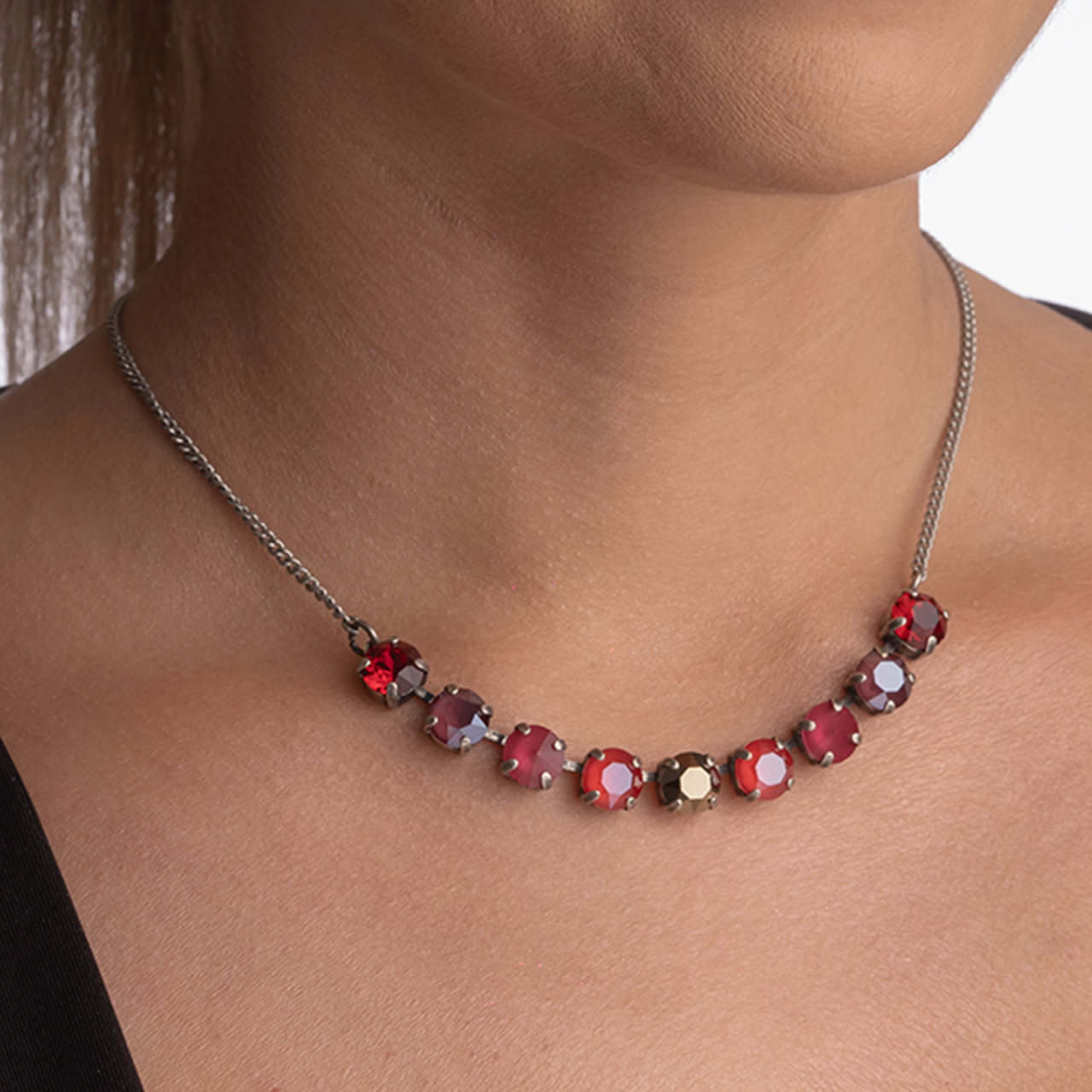 Colier cristale Austria multicolore rosii 8 mm montate in casete placate cu argint antichizat [3]