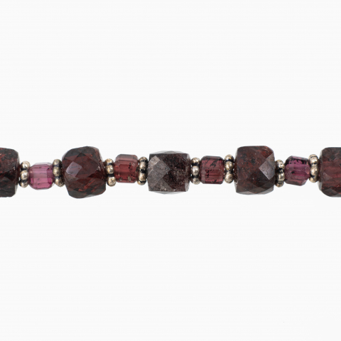 Bratara argint piatra semipretioasa granat cubulete de 4 mm lungime 17-20  cm [1]