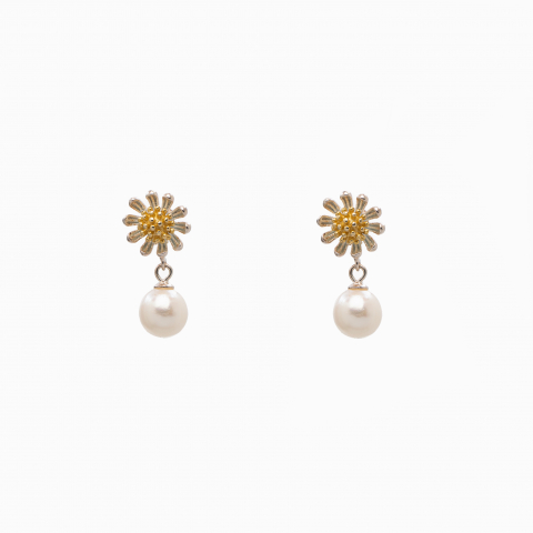 Colectia Pure Pearls - Cercei argint floare argint aurit cu perla de cultura 7 mm, lungime totala 2 cm
