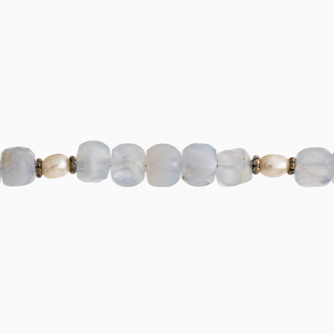 Colier argint pietre semipretioase calcedonie cuburi de 5 mm si perle de cultura cu accente din argint antichizat lungime 42 cm [2]