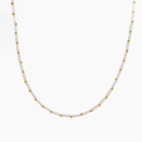 Coliere dama - Colier din coral alb cu margele placate cu aur 24 k lungime 41 cm