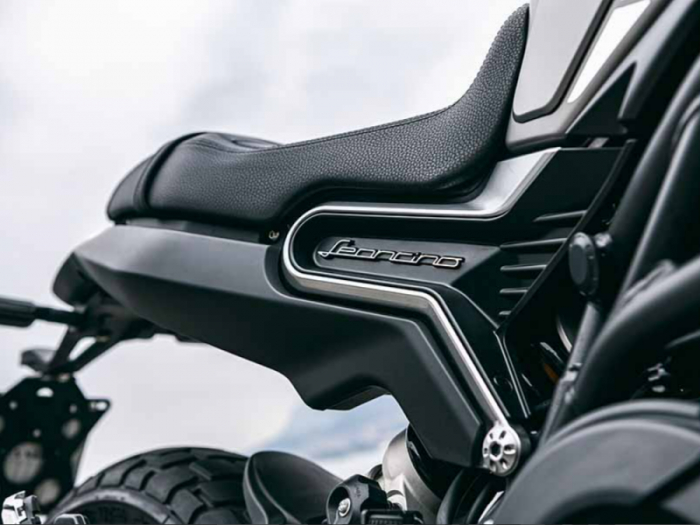 Benelli Leoncino 800 ABS [2]