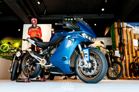 Motocicleta Electrică Zero Motorcycles SR/S [6]