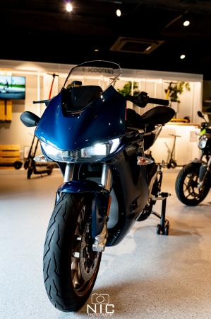 Motocicleta Electrică Zero Motorcycles SR/S [10]