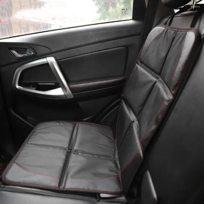 Husa de protectie scaun auto copii, universala, anti-alunecare, impermeabila, cu buzunare, neagra, protectie bancheta masina [2]
