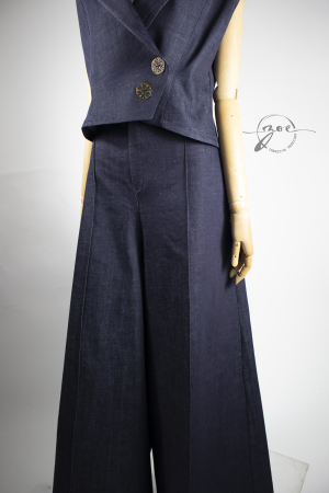 Set Denim Sculptural — Vestă cu guler amplu & Fustă-Pantaloni evazați [3]