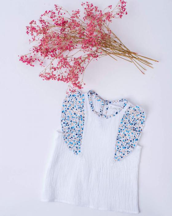 Bluza din muselina alba, cu imprimeu floral albastru [3]