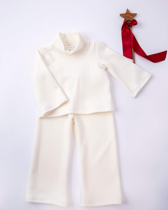 Compleu angora cu bluza si pantalonasi evazati [3]