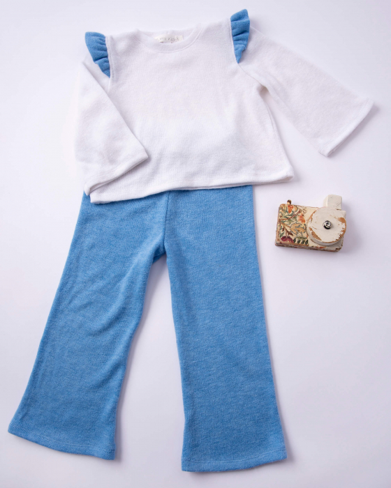 Compleu cu pantaloni evazati baby blue si bluza cu volanase [4]