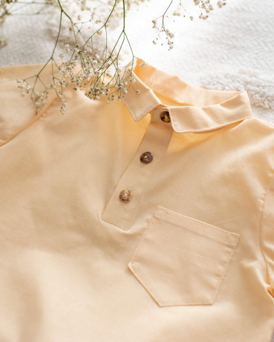 Compleu de vara cu camasuta si pantaloni scurti, din bumbac crem [5]