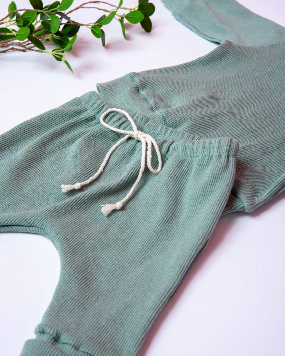 Compleu din jersey reiat verde turcuaz deschis cu pantaloni si bluza cu maneca lunga [4]