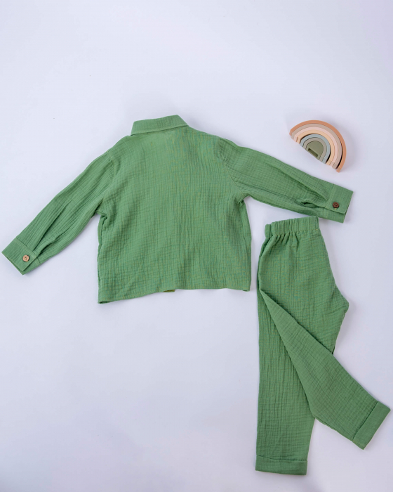 Compleu din muselina verde olive cu camasa, pantaloni si tricou din bumbac [5]
