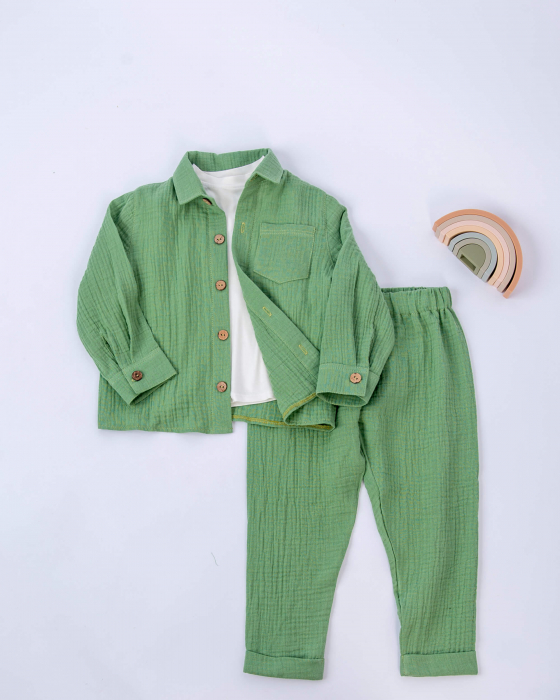Compleu din muselina verde olive cu camasa, pantaloni si tricou din bumbac [3]